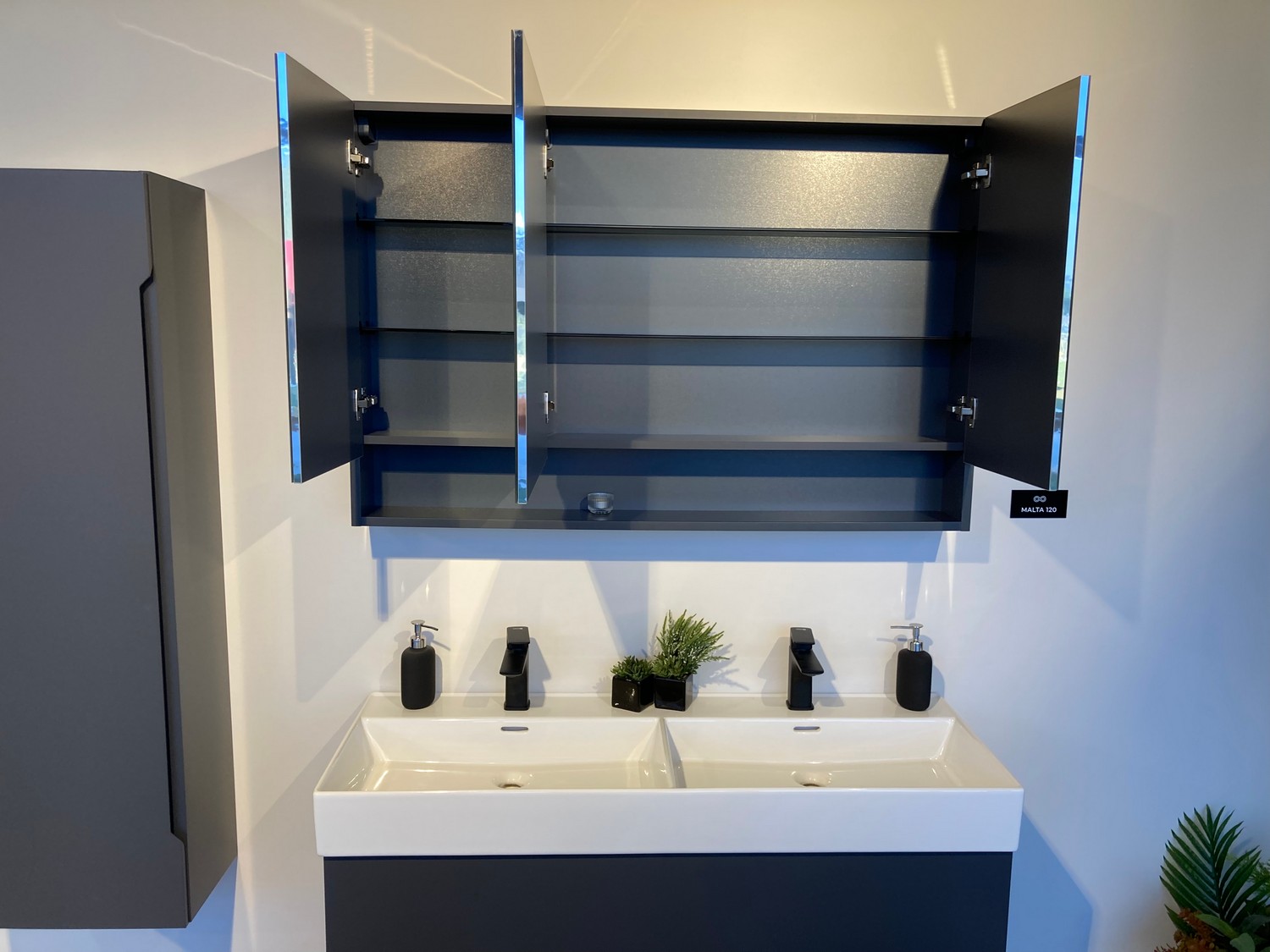 ���������� ���� ORKA Malta 100 �������� �������