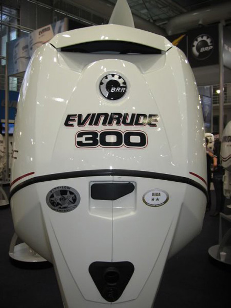Evinrude 300 ..   E-TEC