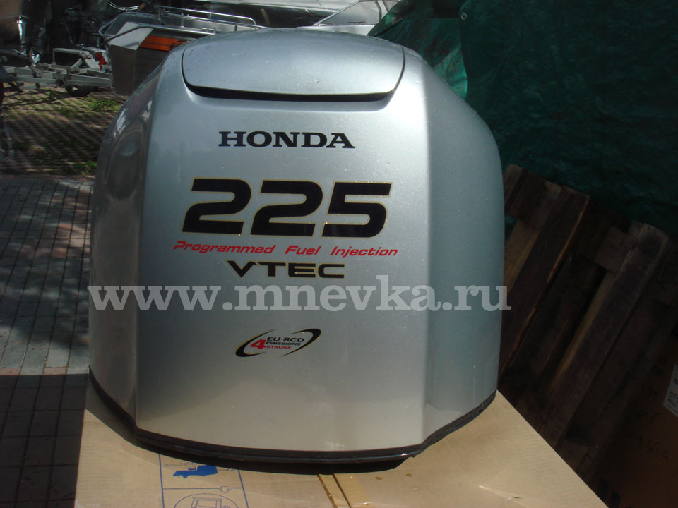 капот модели Honda bf225